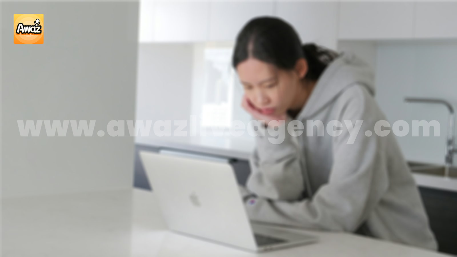 Why Comparing Streams is Not Healthy as Awaz Live Hosts